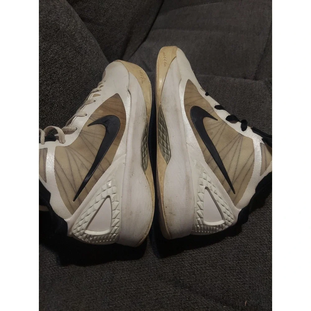 Nike HYPERDUNK Zoom Flywire 2011 Men Size 10.5 White Black Basketball Shoes Flaw